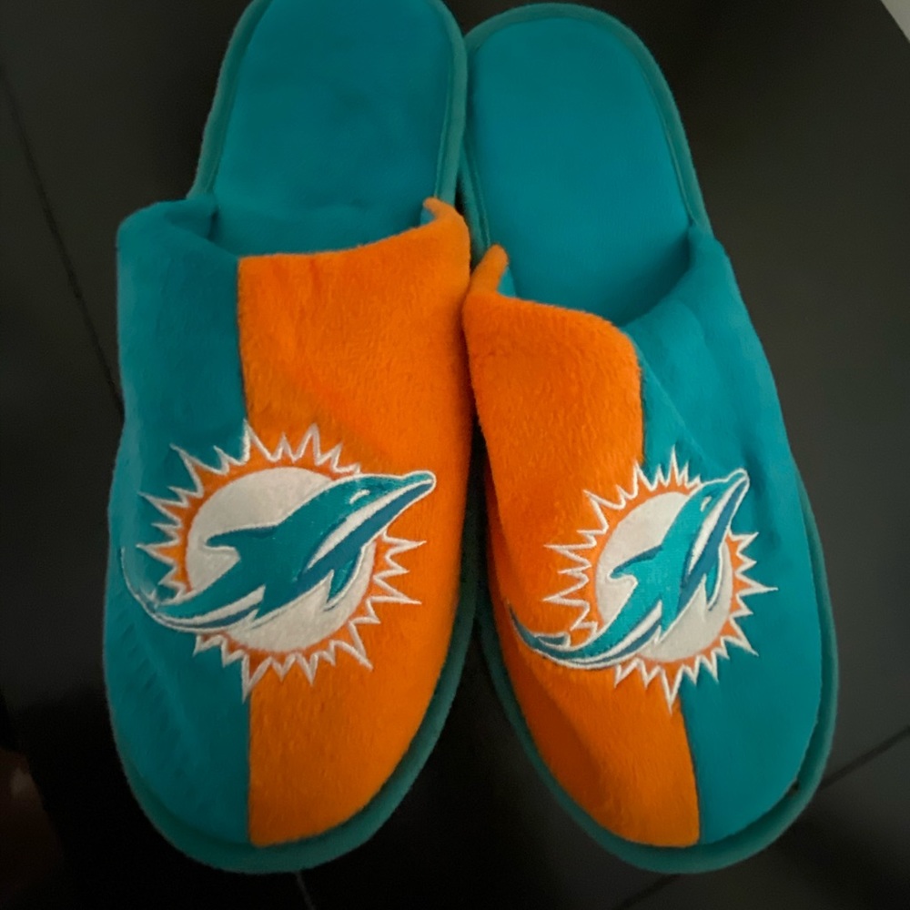 Miami dolphins men’s slippers